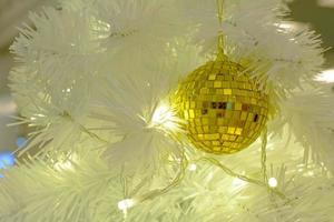 boule de noel et led blanche photo