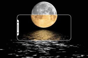 lune sur smartphone photo