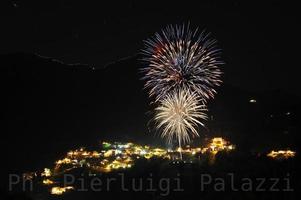 feux d'artifice dans la station touristique photo