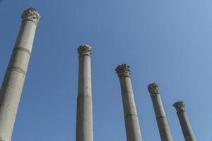 l'agora et les colonnes historiques photo