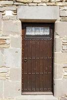 vieille porte en bois. mise au point sélective photo