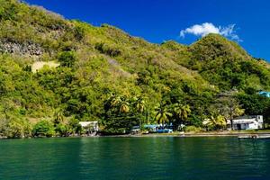 baie de wallilabou saint vincent et les grenadines dans la mer des caraïbes photo