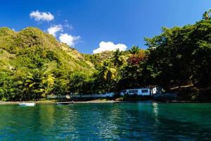 baie de wallilabou saint vincent et les grenadines dans la mer des caraïbes photo