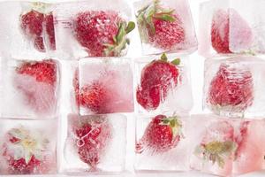glaçons aux fraises photo