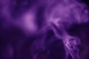 résumé arrière plan fumée violet flou photo