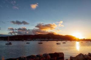 coucher de soleil sur l'estuaire de conwy photo