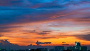 fond de ciel avec le nuage. résumé de la nature photo