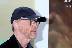 los angeles 20 avril - ron howard au fxs sous la bannière du ciel première de la série télévisée au hollywood athletic club le 20 avril 2022 à los angeles, ca photo