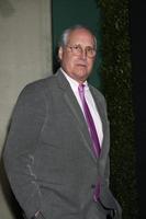 Los angeles, oct 14 - chevy chase arrivant au gala de la différence de la décennie de la fondation clinton au hollywood palladium le 14 octobre 2011 à los angeles, ca photo