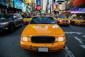 taxis sur la 7e avenue à Times Square, New York City