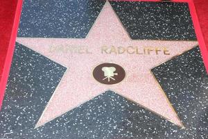 los angeles, nov 12 - daniel radcliffes étoile à la daniel radcliffe hollywood walk of fame cérémonie au hollywood walk of fame le 12 novembre 2015 à los angeles, ca photo