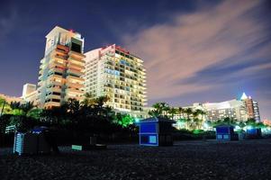 plage sud de miami la nuit photo