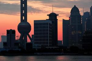 silhouette d'horizon du matin de shanghai photo