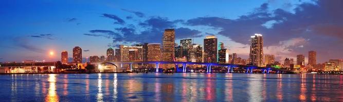 scène de nuit de miami photo