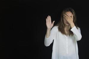 les femmes lèvent la palme, mettent fin aux abus sexuels, lutte contre la traite et mettent fin à la violence à l'égard des femmes, journée internationale de la femme photo