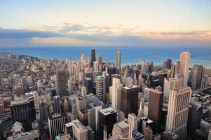 Skyline de Chicago au coucher du soleil photo