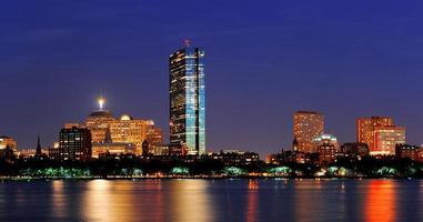 boston charles river au crépuscule photo