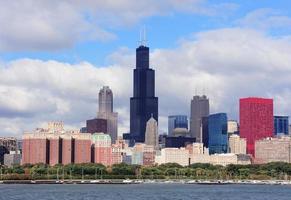 skyline de chicago sur le lac michigan photo