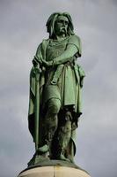 la statue emblématique de vincingetorix d'alesia, bourgogne france photo
