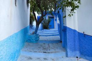 Rue à chefchaouen, maroc photo