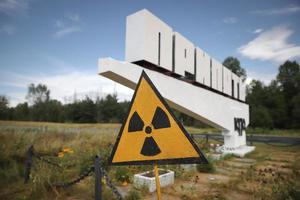 Panneau de bienvenue pripyat dans la zone d'exclusion de tchernobyl, ukraine photo