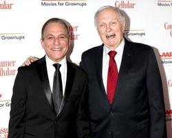 los angeles jan 11 - tony danza et alan alda aux films aarp pour adultes 2020 à l'hôtel beverly wilshire le 11 janvier 2020 à beverly hills, ca photo