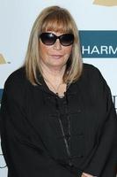 Los angeles, 11 février - penny marshall arrive à la soirée pré-grammy organisée par clive davis au beverly hilton hotel le 11 février 2012 à beverly hills, ca photo