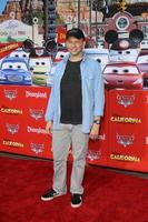 anaheim, 13 juin - jon cryer arrive à l'ouverture officielle de cars land à california adventure le 13 juin 2012 à anaheim, ca photo