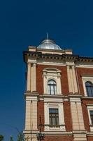 belle façade de la vieille maison de ville à cracovie, pologne photo