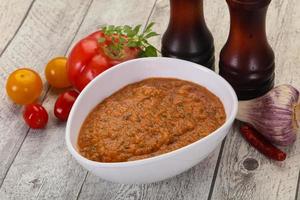 célèbre soupe de tomates au gaspacho espagnol photo