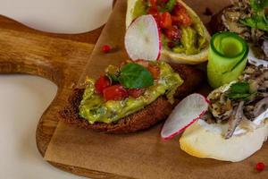 mélange de bruschetta espagnole photo