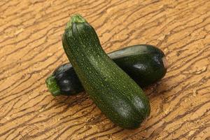 courgettes mûres crues photo