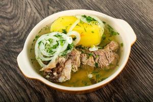 soupe de viande caucasienne - hashlama photo