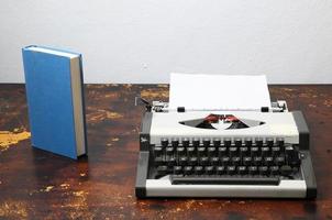machine à écrire de voyage vintage photo