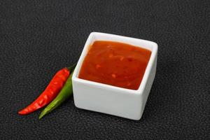 sauce chili douce et épicée photo