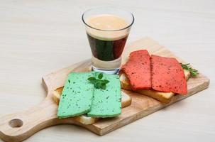 expresso avec sandwichs au fromage photo