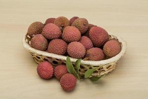 fruits tropicaux - litchi photo