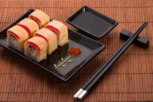 ensemble de sushi de fruits de mer japonais