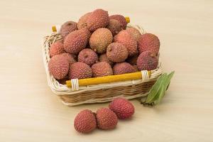 fruits tropicaux - litchi photo