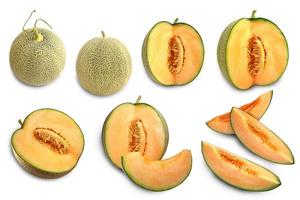 définir le melon cantaloup isolé sur fond blanc avec un tracé de détourage. photo