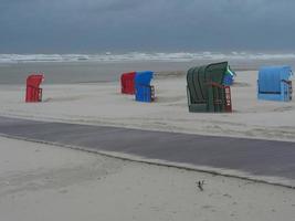 à la plage de l'île de juist photo