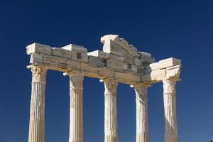 temple d'apollon à côté photo