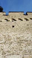 texture de mur de pierre verticale du château de lucerne photo