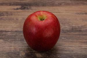 pomme rouge douce et savoureuse photo