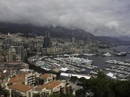 monaco au bord de la méditerranée photo