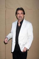 Los angeles, juil 29 - joe mantegna arrive à la fête d'été 2013 cbs tca à l'emplacement privé le 29 juillet 2013 à beverly hills, ca photo