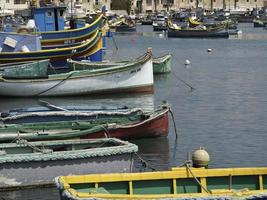 port de marsaxlokk sur l'île de malte photo