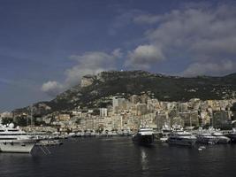 monaco au bord de la méditerranée photo