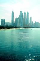 photo verticale du paysage urbain de dubaï