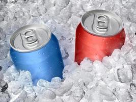 boisson en métal aluminium boisson peut dans la glace photo